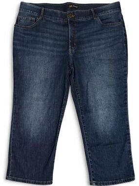 Lee Women's Regular Fit Mid Rise Capri Jeans Navy Blue